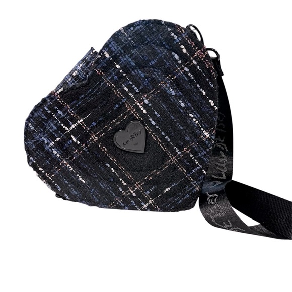BETSEY JOHNSON Luv Betsey Tweed Boucle Heart Cross Body Mini Bag Purse - Picture 1 of 10